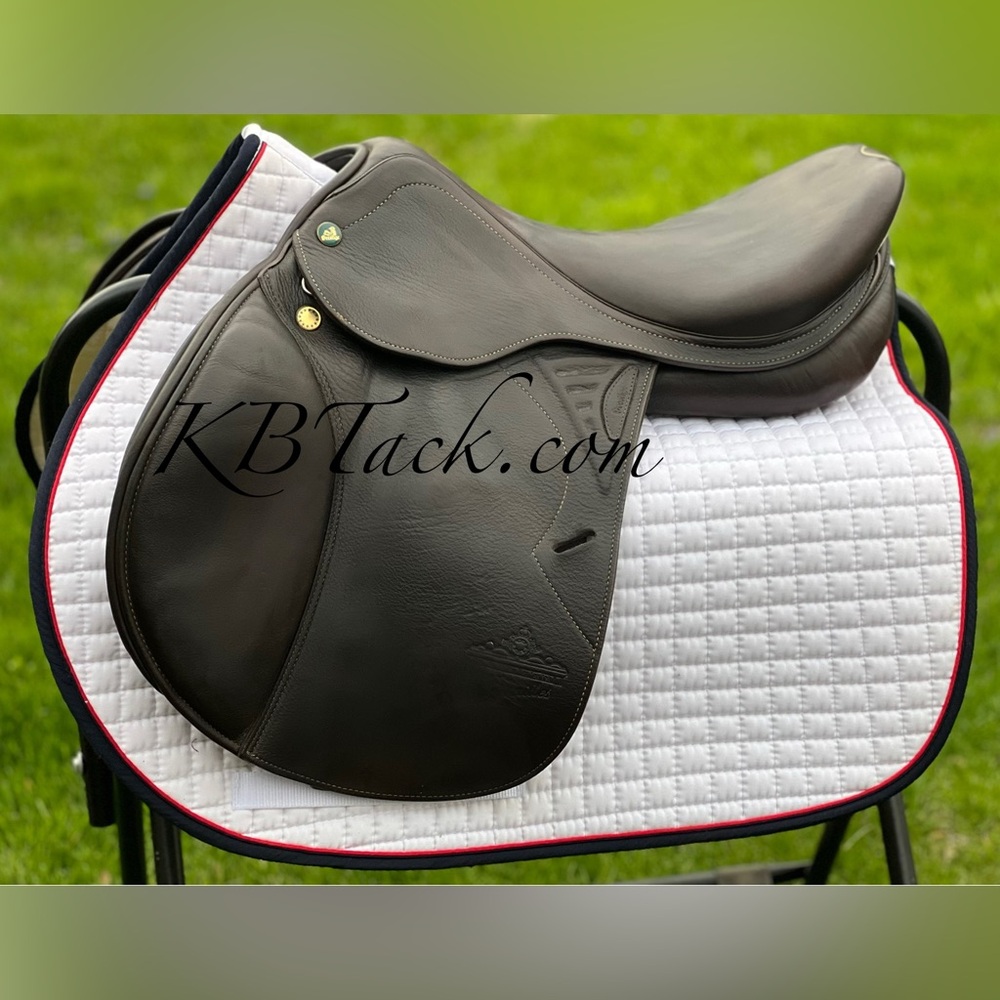 White/navy/red color PRI all purpose pad